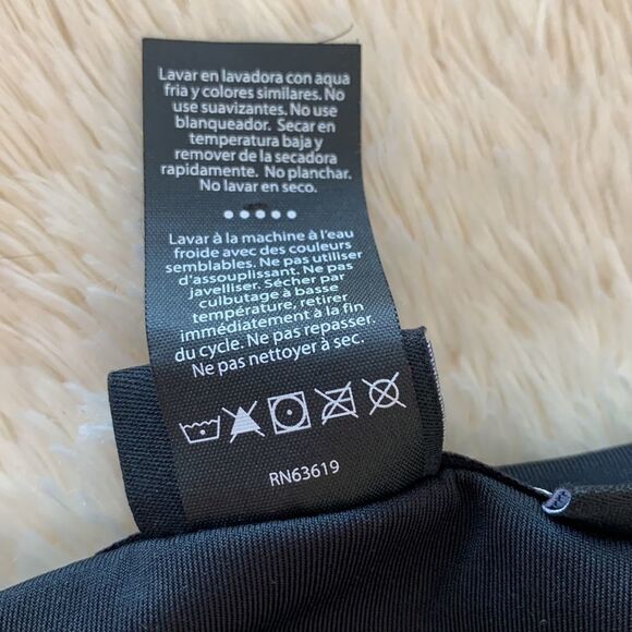 Spyder black active wear crop top size medium - Picture 10 of 16